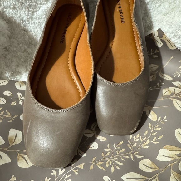 Lucky Brand Shoes - Lucky Brand Women's Grayish colored Flats